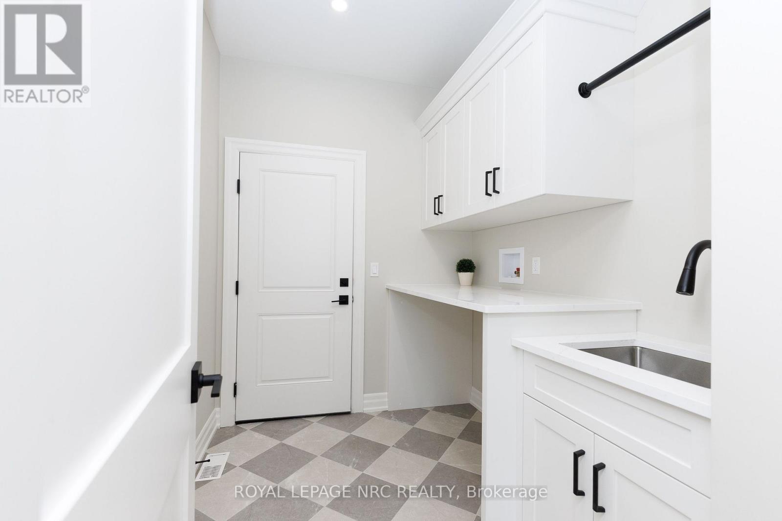 270 Lancaster Drive, Port Colborne, Ontario  L2V 5P3 - Photo 21 - X13604172