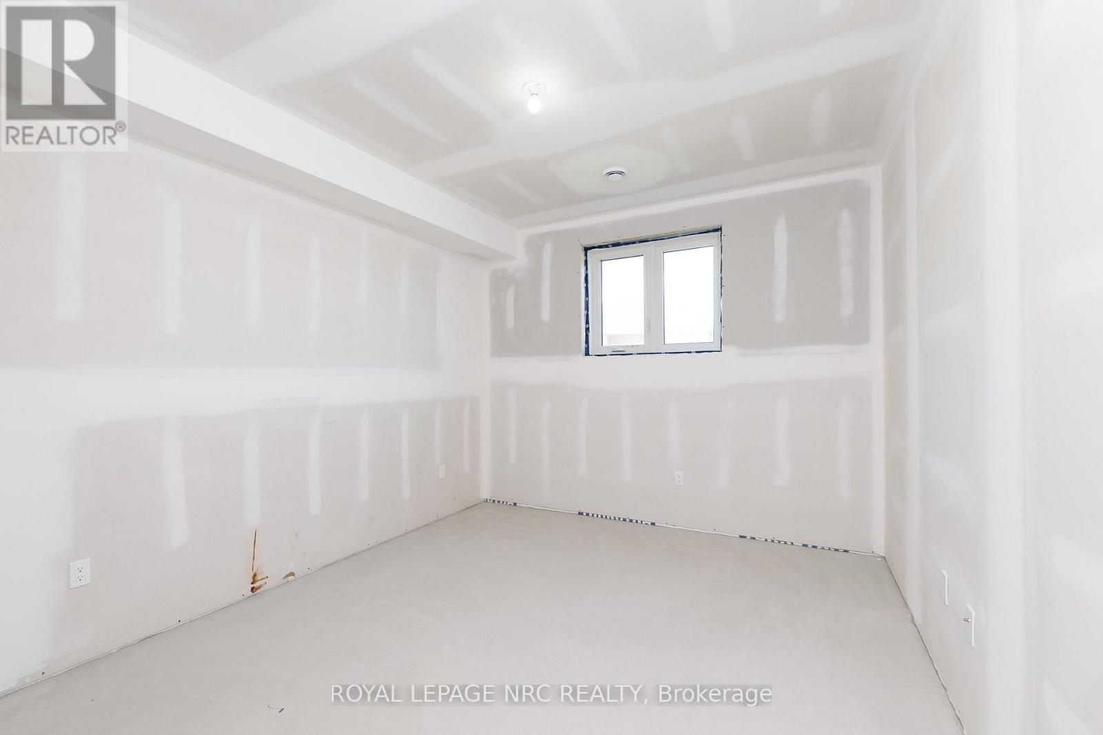 270 Lancaster Drive, Port Colborne, Ontario  L2V 5P3 - Photo 35 - X13604172