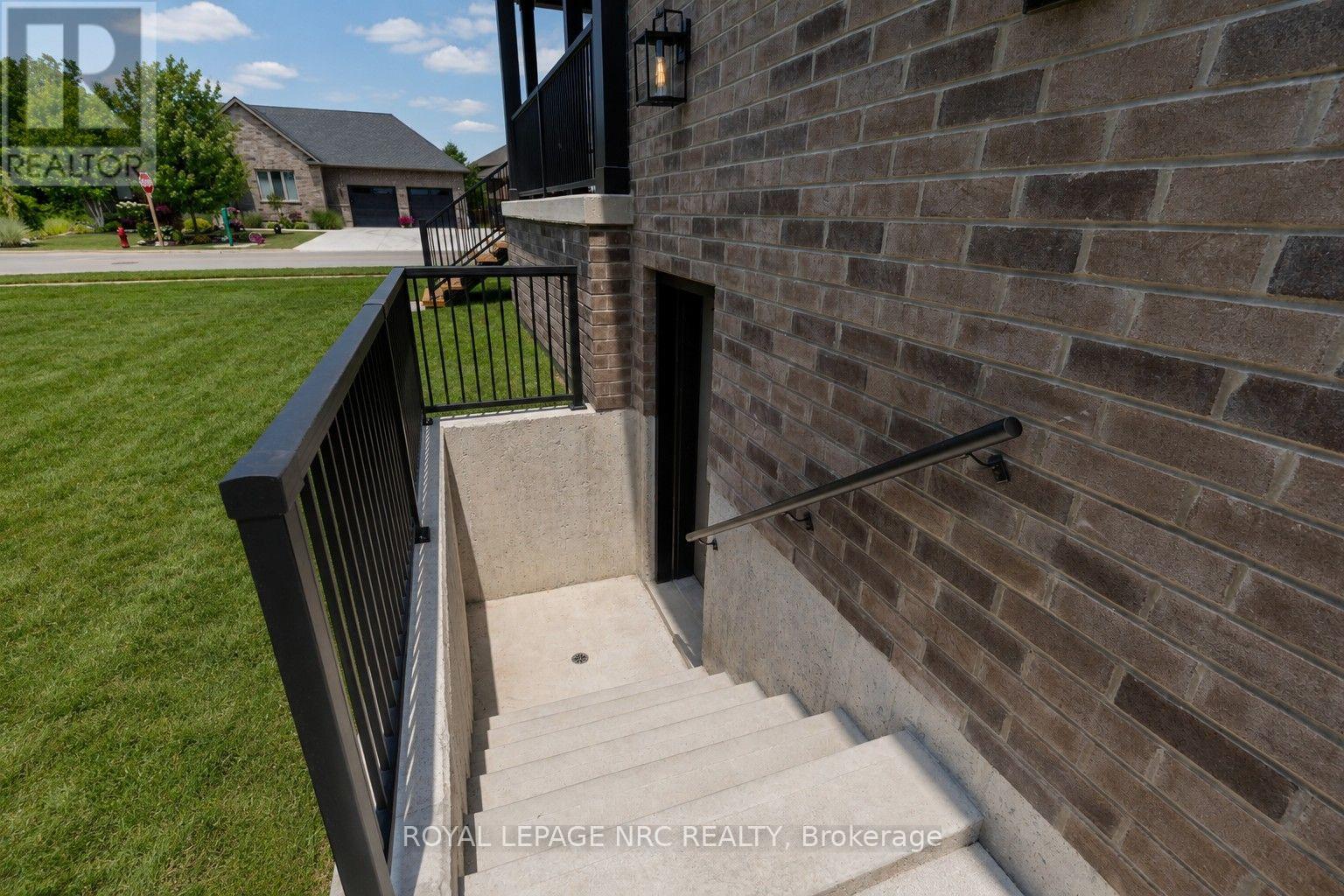 270 Lancaster Drive, Port Colborne, Ontario  L2V 5P3 - Photo 39 - X13604172