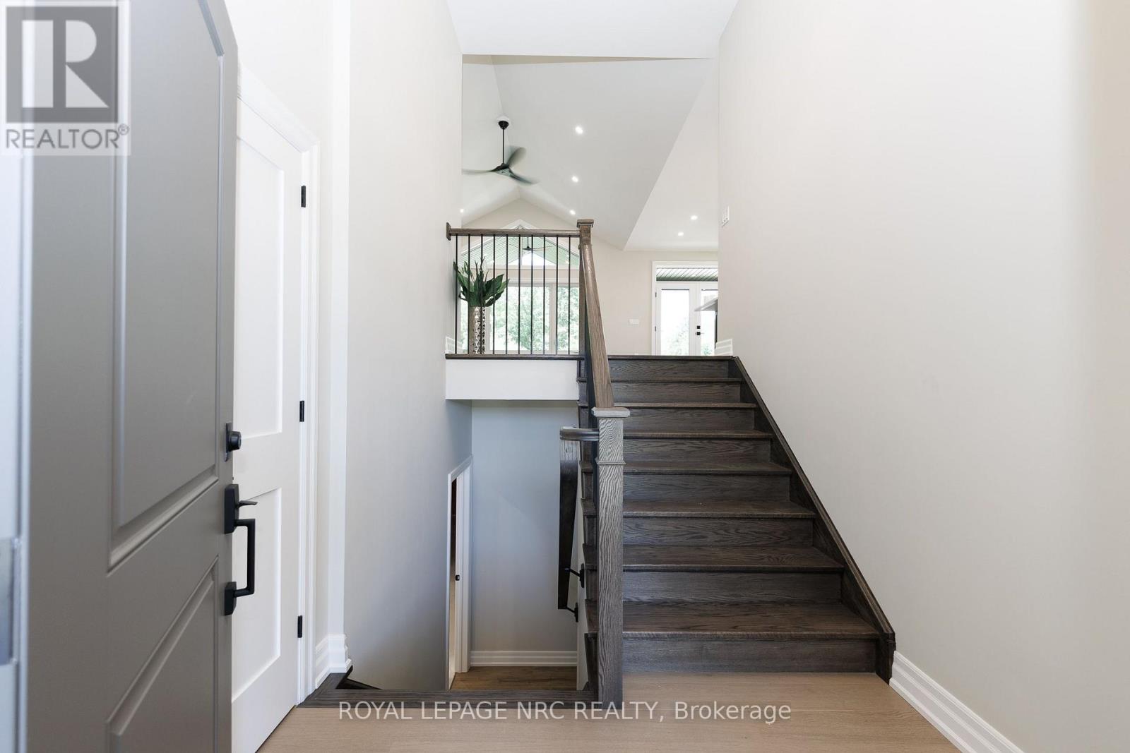 270 Lancaster Drive, Port Colborne, Ontario  L2V 5P3 - Photo 7 - X13604172