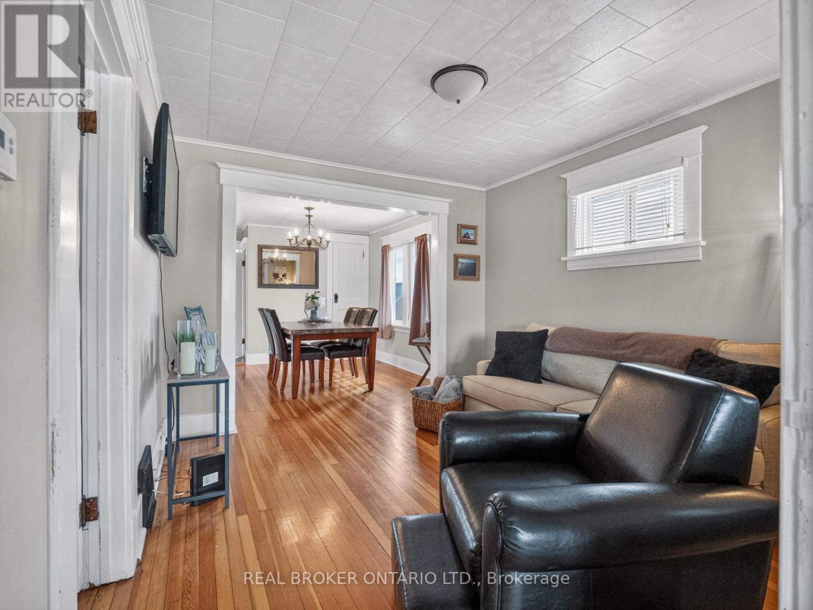 65 Christmas Street, Port Colborne, Ontario  L3K 1M4 - Photo 11 - X13604244