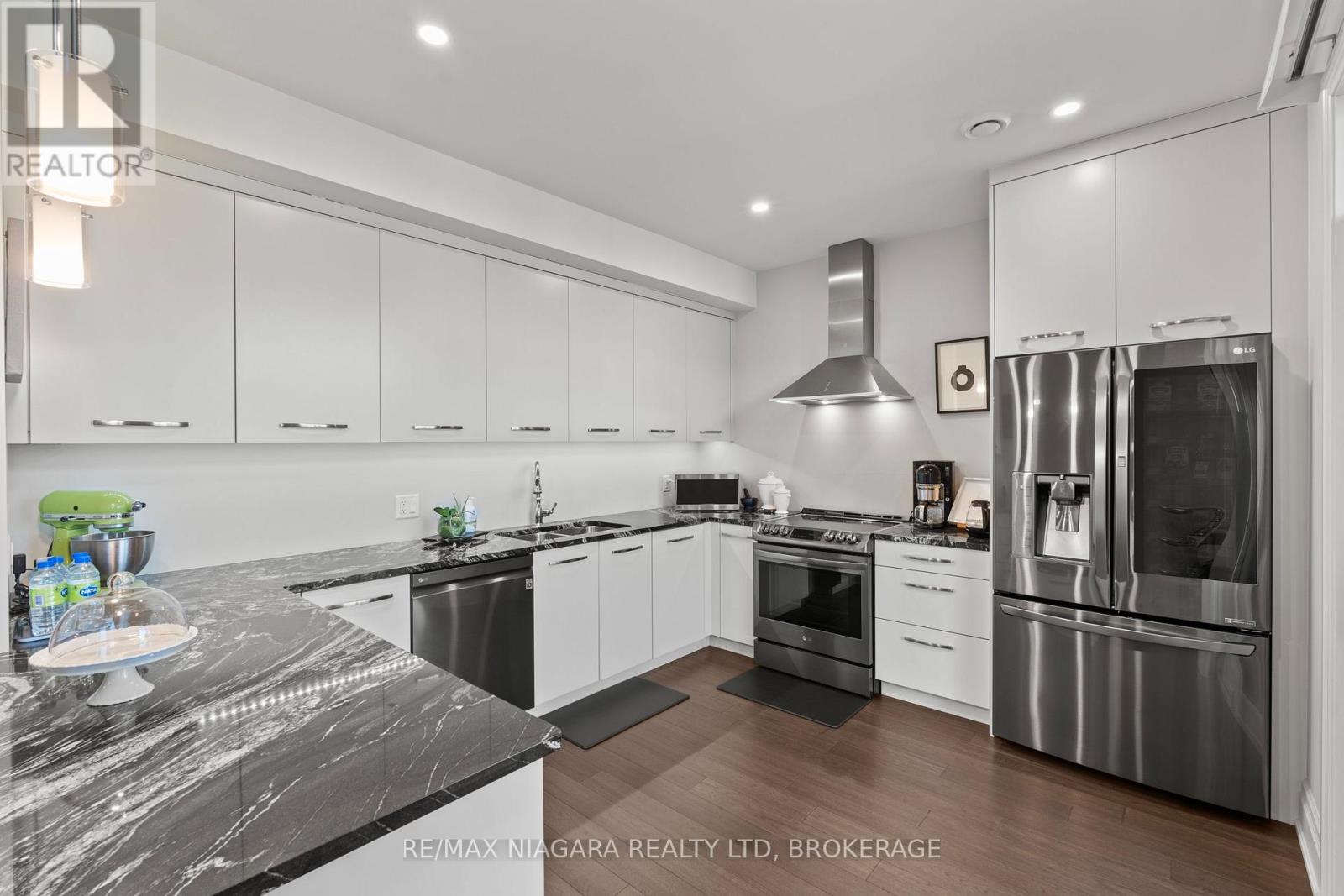 8 St. Andrews Lane S, Niagara-On-The-Lake, Ontario  L0S 1J0 - Photo 13 - X13604778