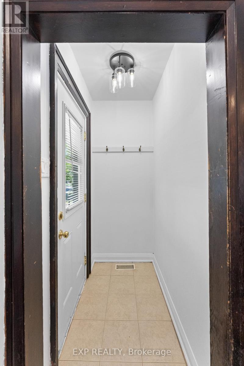 28 Grantham Avenue, St. Catharines, Ontario  L2P 3B4 - Photo 7 - X13604896