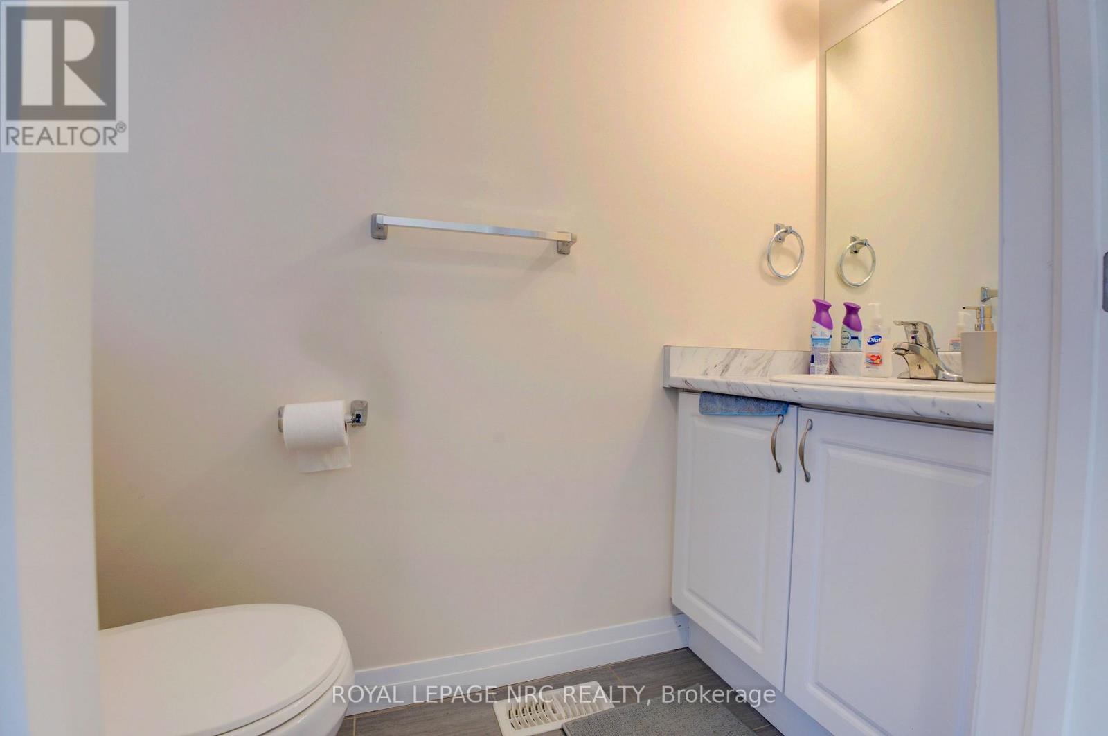 4901 Pettit Avenue, Niagara Falls, Ontario  L2E 0B7 - Photo 8 - X13605082