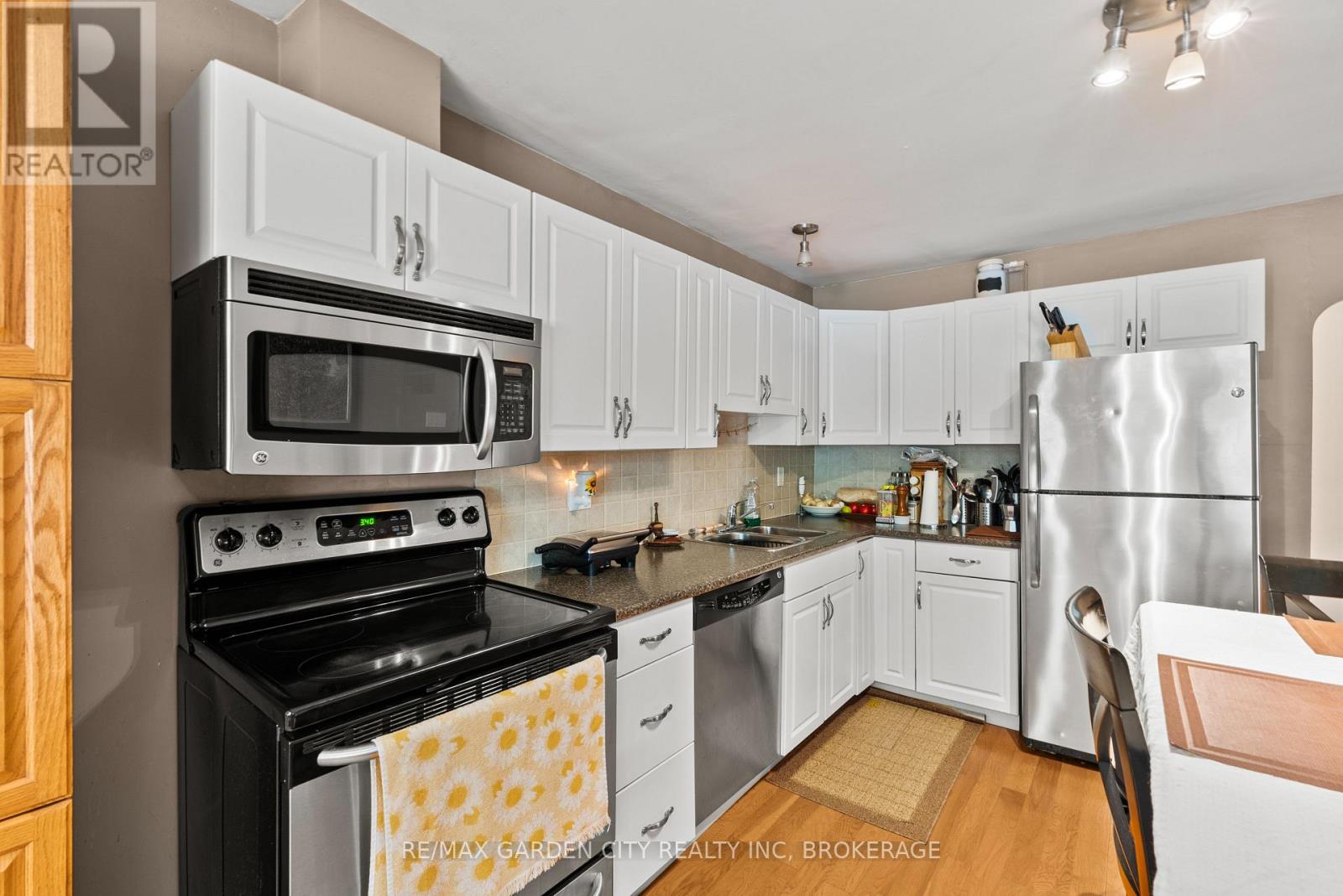 36 Rose Avenue, Thorold, Ontario  L2V 3C6 - Photo 10 - X13605234