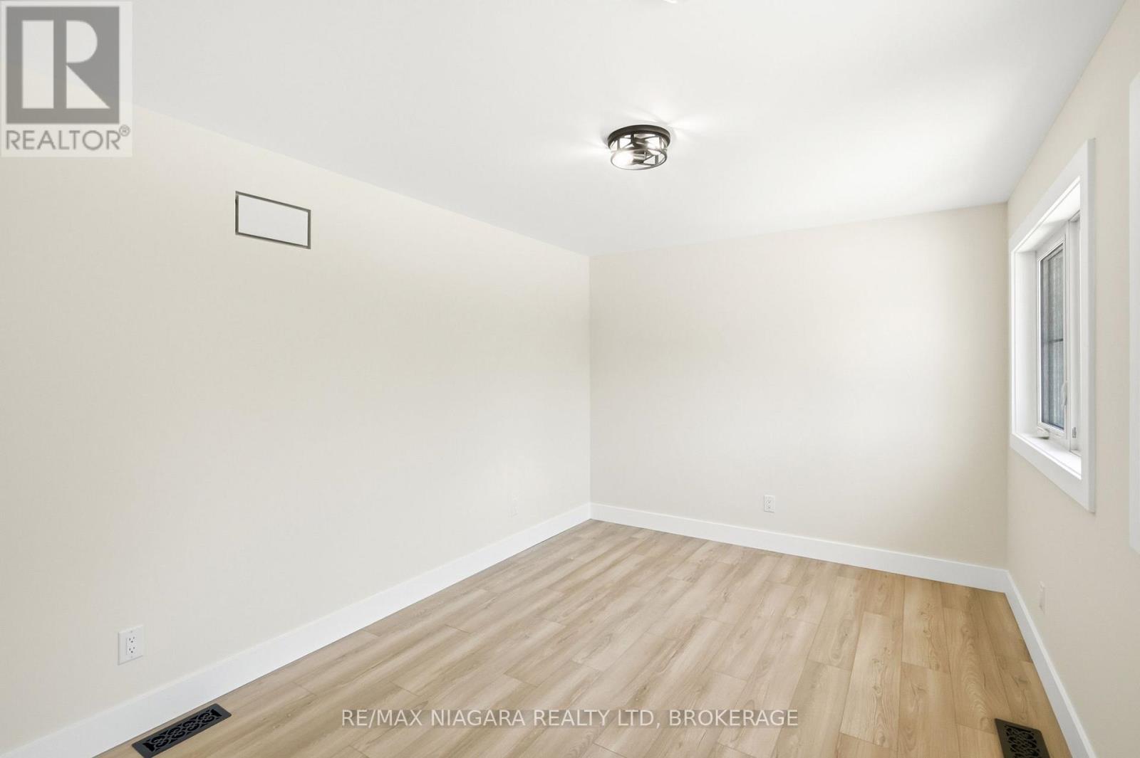 3561 Yacht Harbour Road, Fort Erie, Ontario  L0S 1N0 - Photo 30 - X13605298