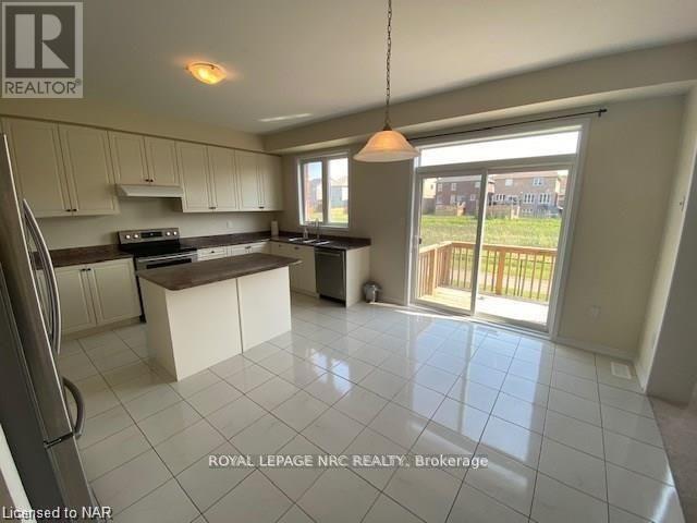 7801 Sassafras Trail, Niagara Falls, Ontario  L2H 0N5 - Photo 13 - X13605372