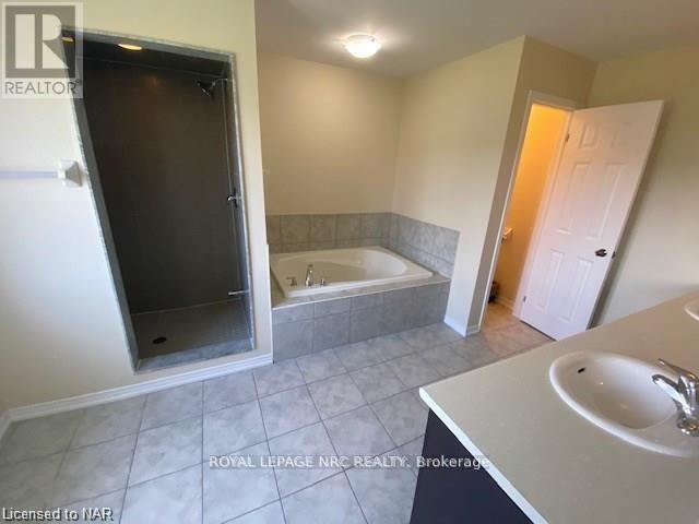 7801 Sassafras Trail, Niagara Falls, Ontario  L2H 0N5 - Photo 35 - X13605372