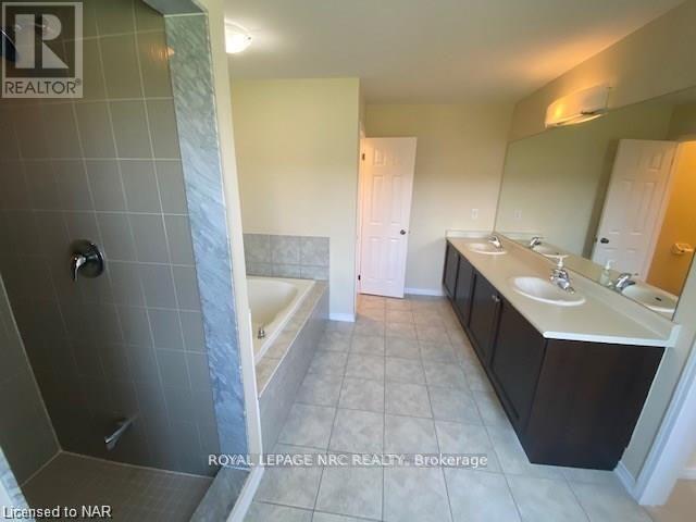 7801 Sassafras Trail, Niagara Falls, Ontario  L2H 0N5 - Photo 36 - X13605372