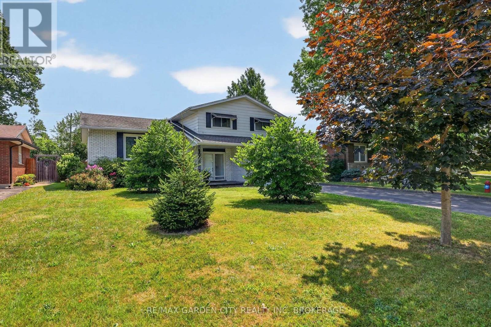34 Donna Marie Drive, Welland, Ontario  L3C 2X5 - Photo 2 - X13605412