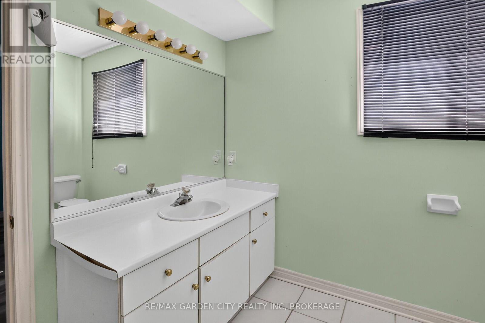 8063 Citation Road, Niagara Falls, Ontario  L2H 3E5 - Photo 17 - X13605556