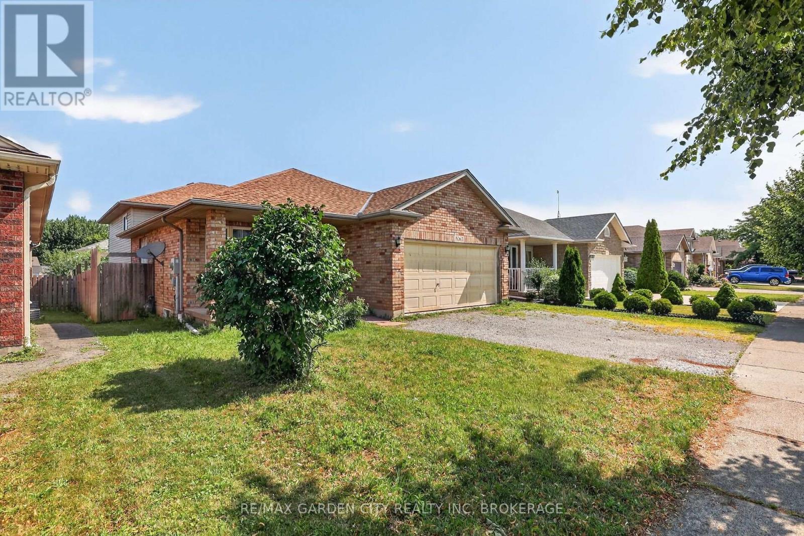 8063 Citation Road, Niagara Falls, Ontario  L2H 3E5 - Photo 2 - X13605556