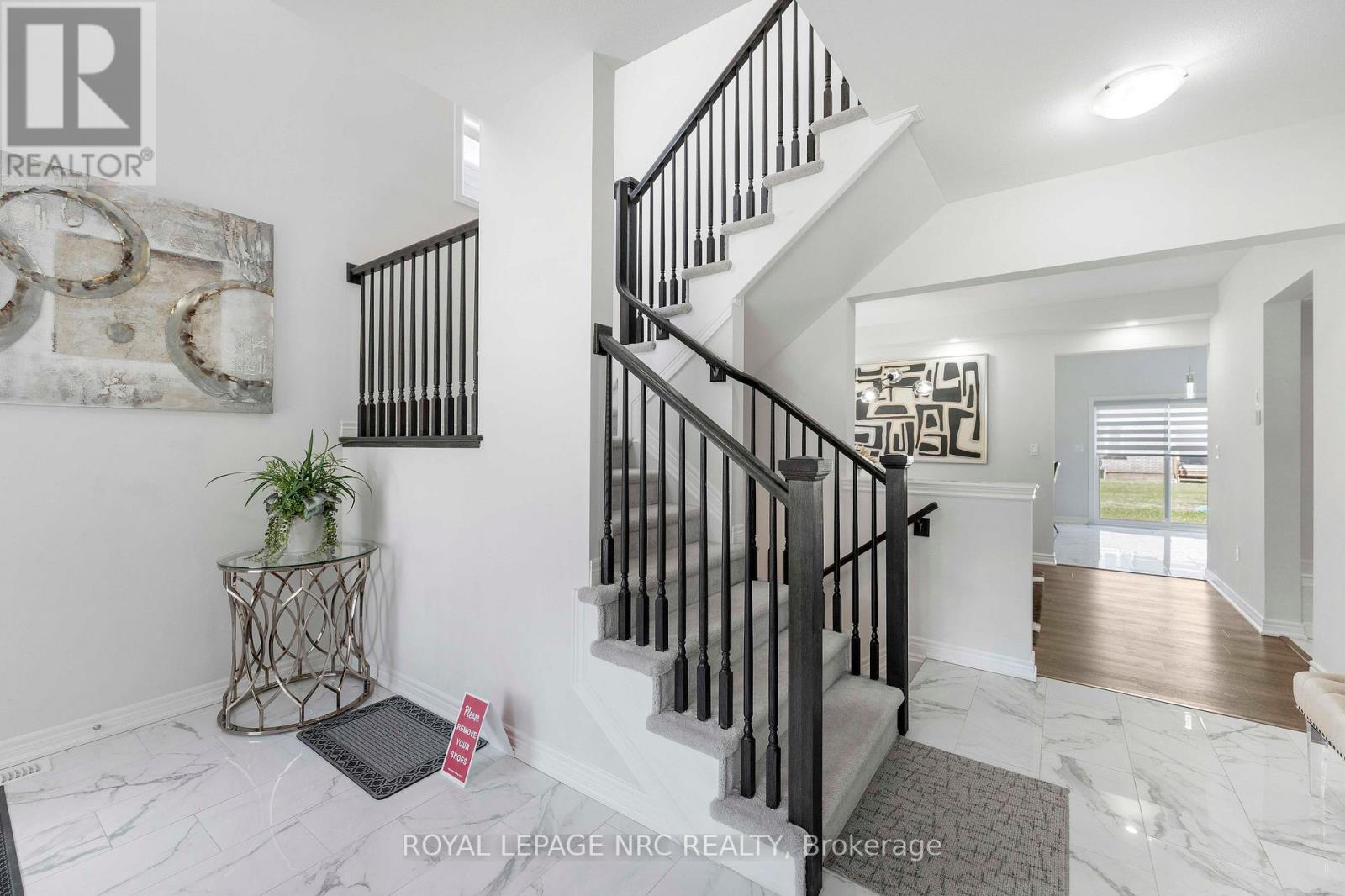 12 Swan Avenue, Pelham, Ontario  L0S 1E6 - Photo 7 - X13605952