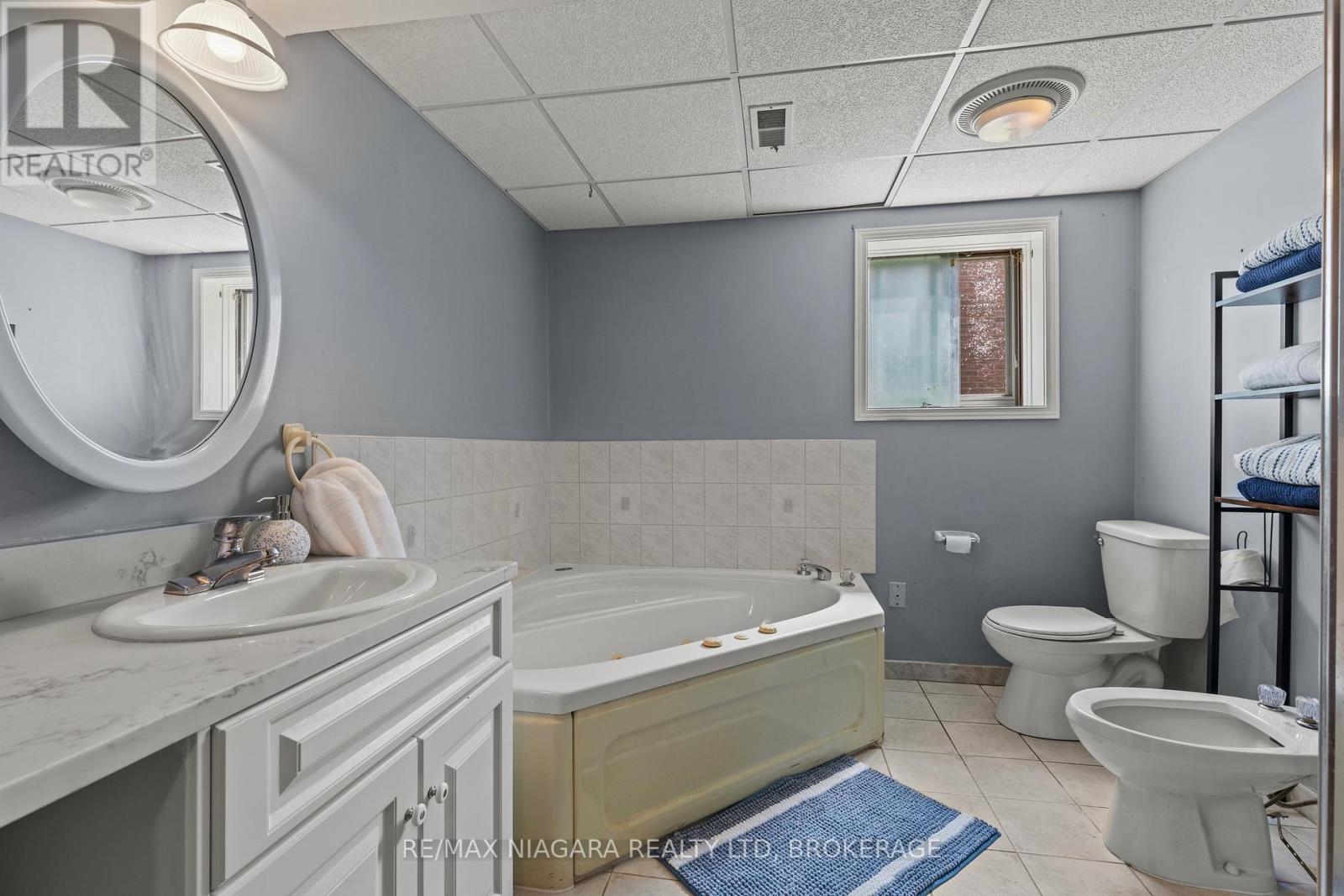 74 Westwood Crescent, Welland, Ontario  L3C 4R3 - Photo 24 - X13605970