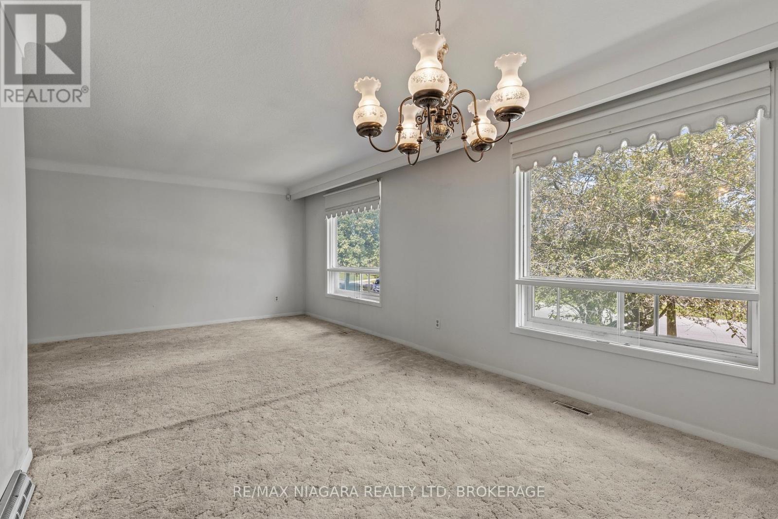 74 Westwood Crescent, Welland, Ontario  L3C 4R3 - Photo 9 - X13605970