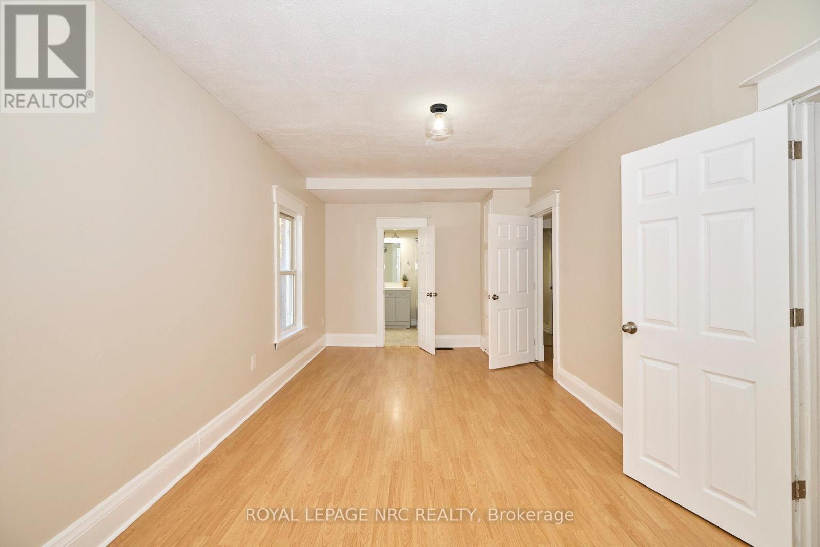 4592 Sixth Avenue, Niagara Falls, Ontario  L2E 4T3 - Photo 19 - X13606002