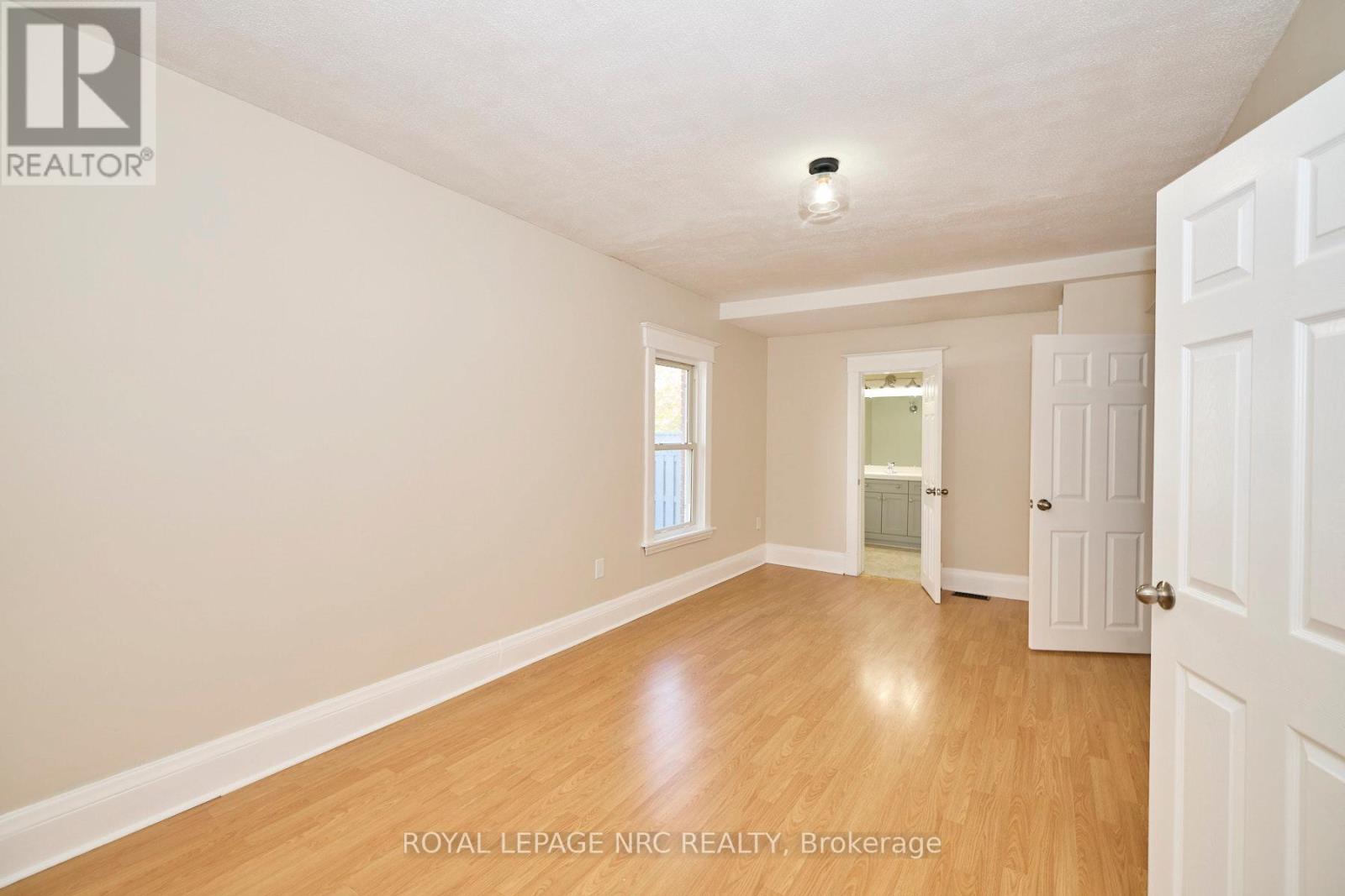 4592 Sixth Avenue, Niagara Falls, Ontario  L2E 4T3 - Photo 20 - X13606002