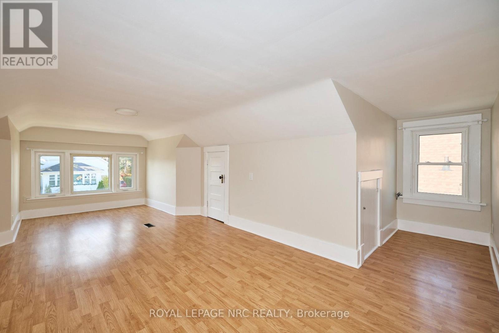 4592 Sixth Avenue, Niagara Falls, Ontario  L2E 4T3 - Photo 23 - X13606002