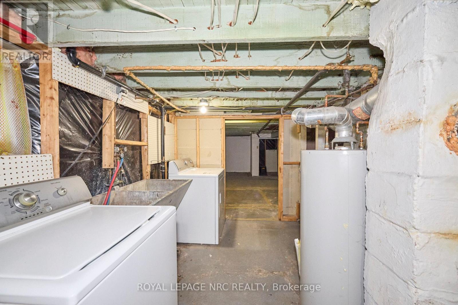 4592 Sixth Avenue, Niagara Falls, Ontario  L2E 4T3 - Photo 31 - X13606002
