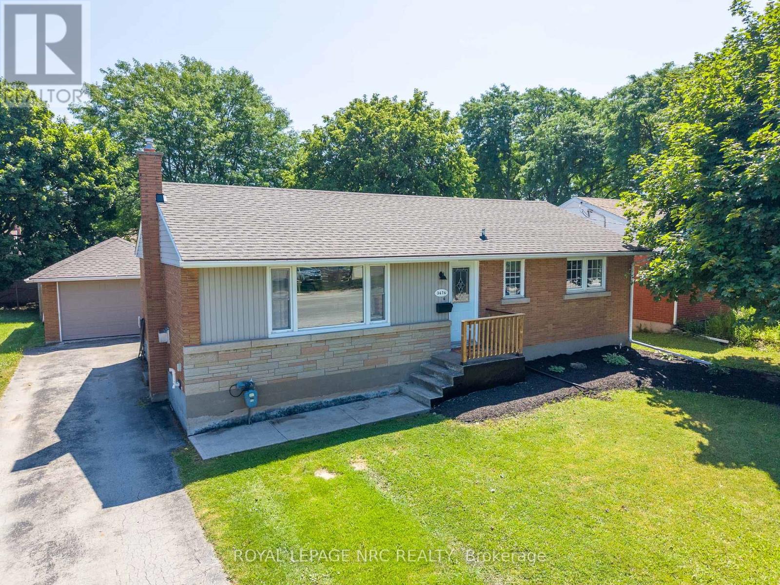 3676 DORCHESTER ROAD, Niagara Falls, Ontario