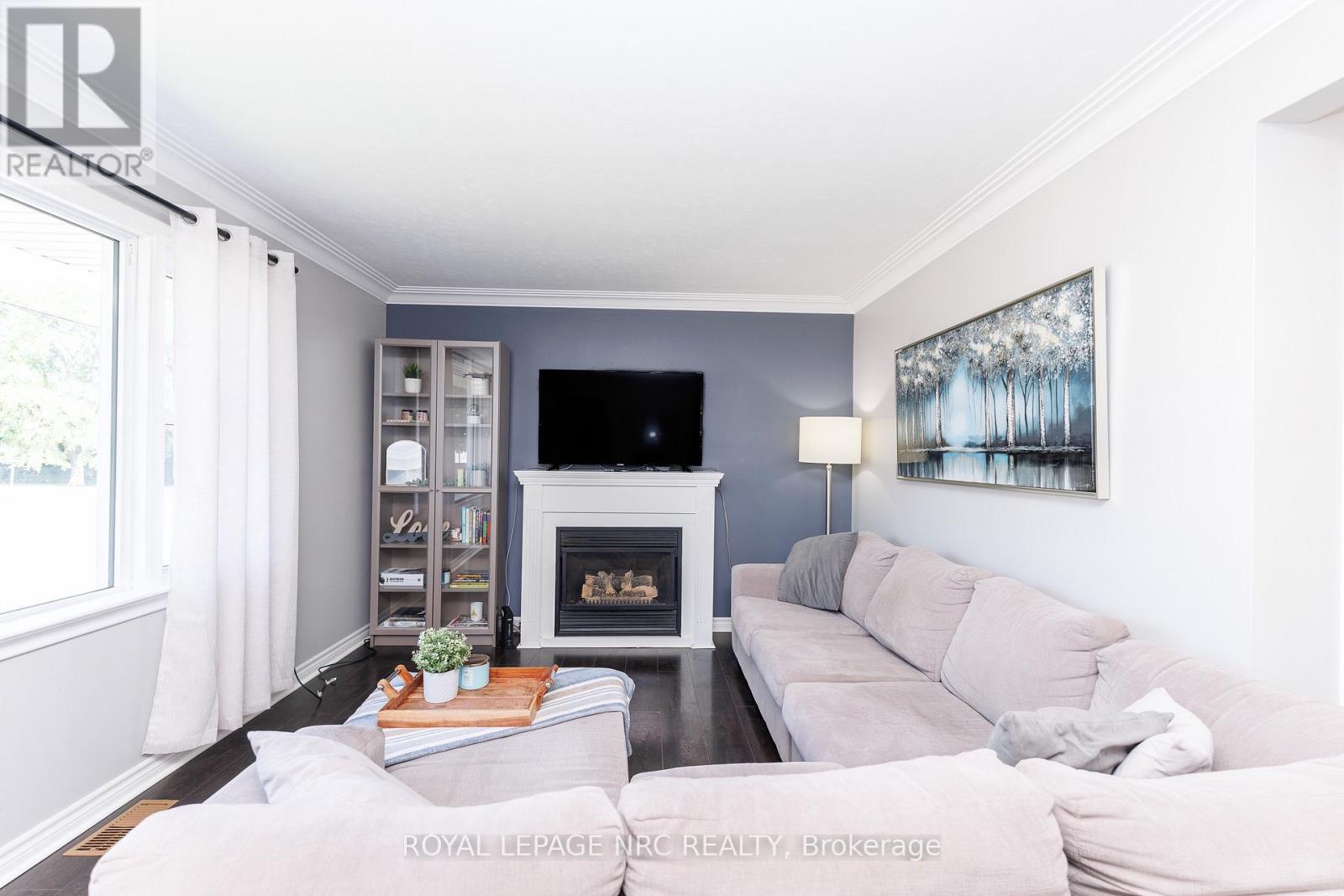 3676 Dorchester Road, Niagara Falls, Ontario  L2J 3A5 - Photo 11 - X13606006
