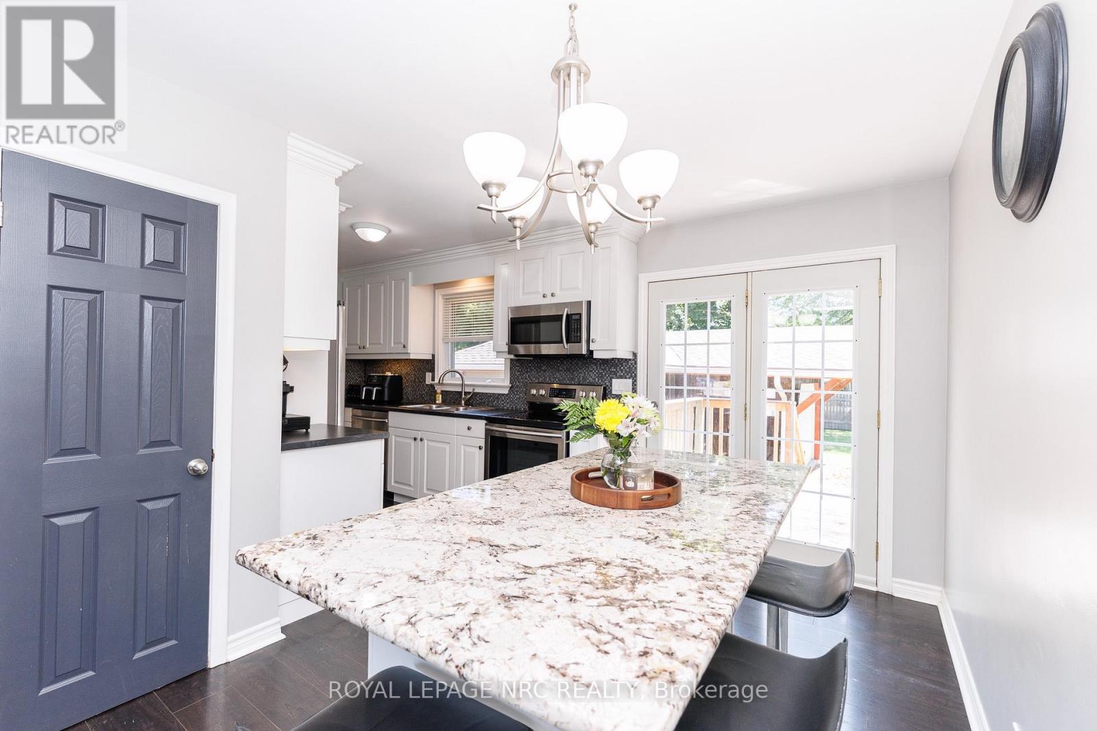 3676 Dorchester Road, Niagara Falls, Ontario  L2J 3A5 - Photo 15 - X13606006