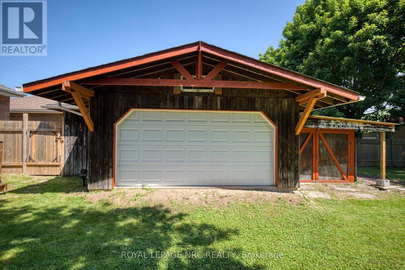 3676 Dorchester Road, Niagara Falls, Ontario  L2J 3A5 - Photo 3 - X13606006