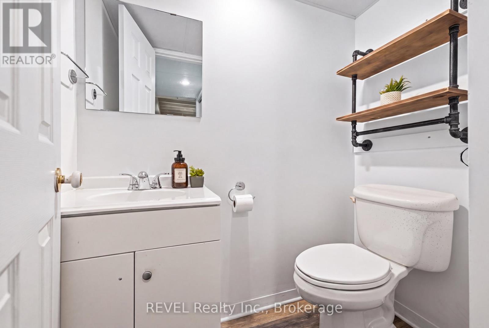 681 Warner Road, Niagara-On-The-Lake, Ontario  L0S 1J0 - Photo 34 - X13606016