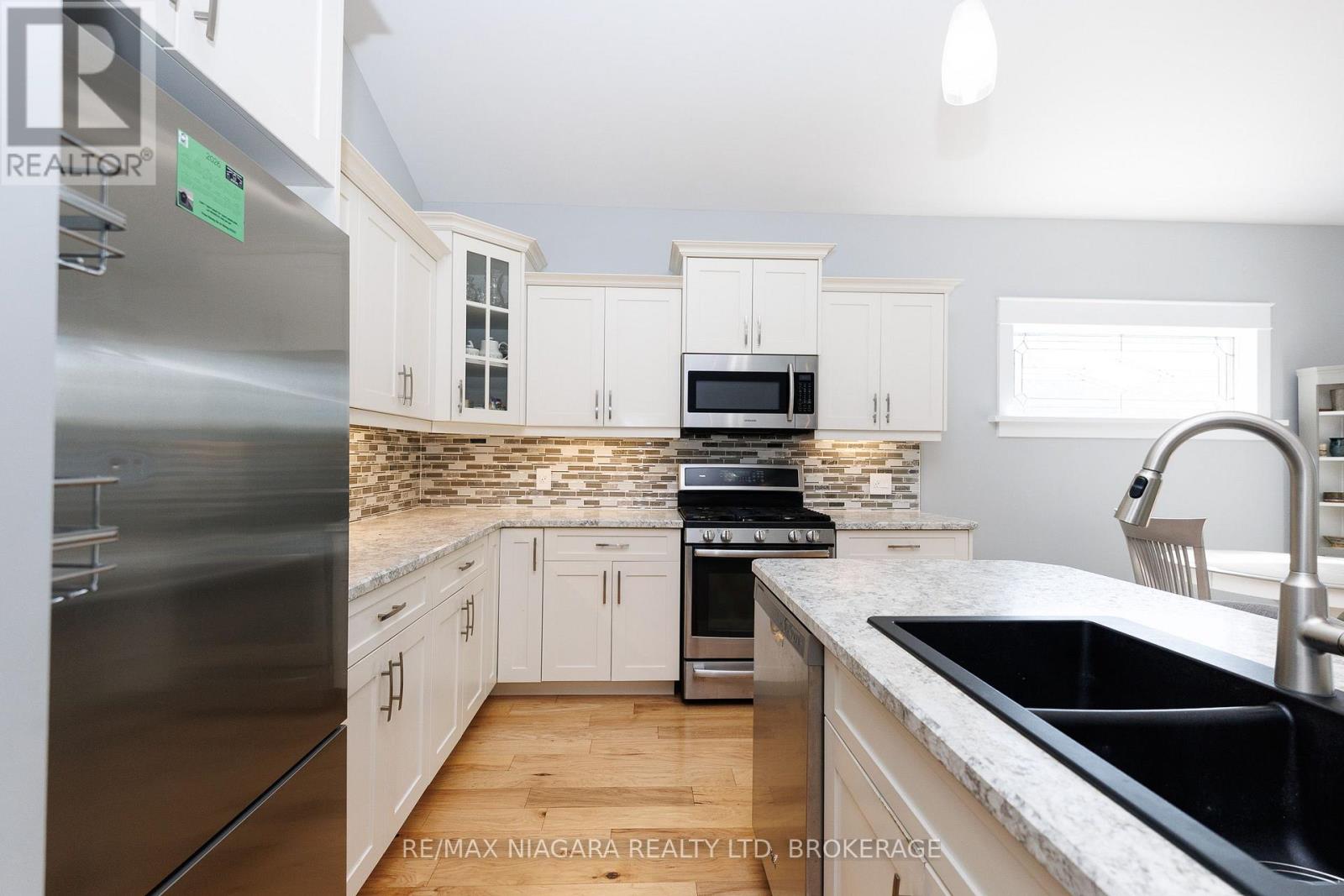 4159 Smalls Road, Fort Erie, Ontario  L0S 1B0 - Photo 20 - X13606316
