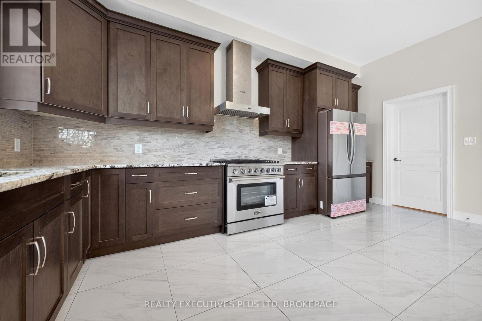 9211 Tallgrass Avenue, Niagara Falls, Ontario  L2G 0A4 - Photo 9 - X13606322