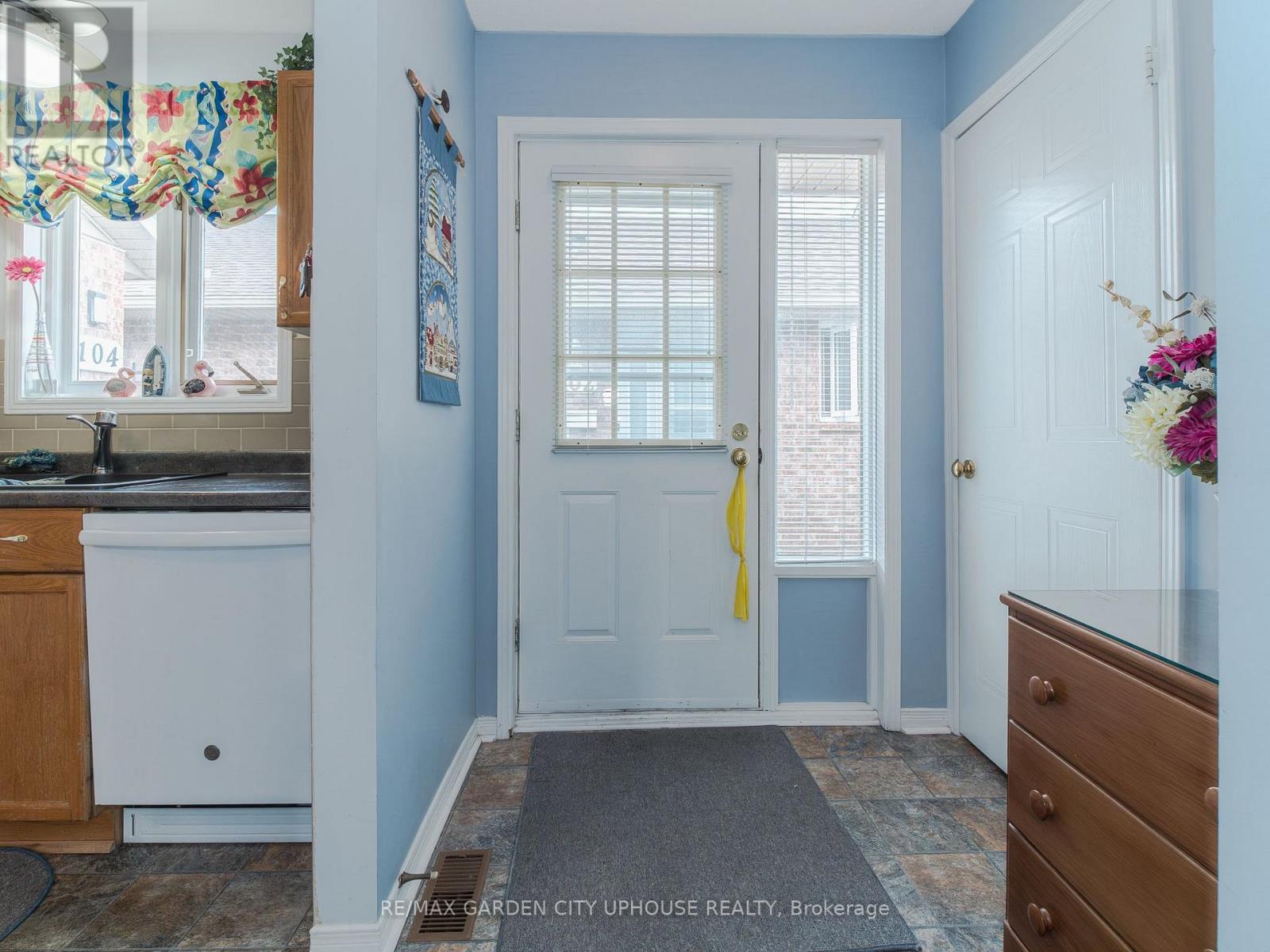 103 - 122 Bunting Road, St. Catharines, Ontario  L2P 3X7 - Photo 5 - X13606796