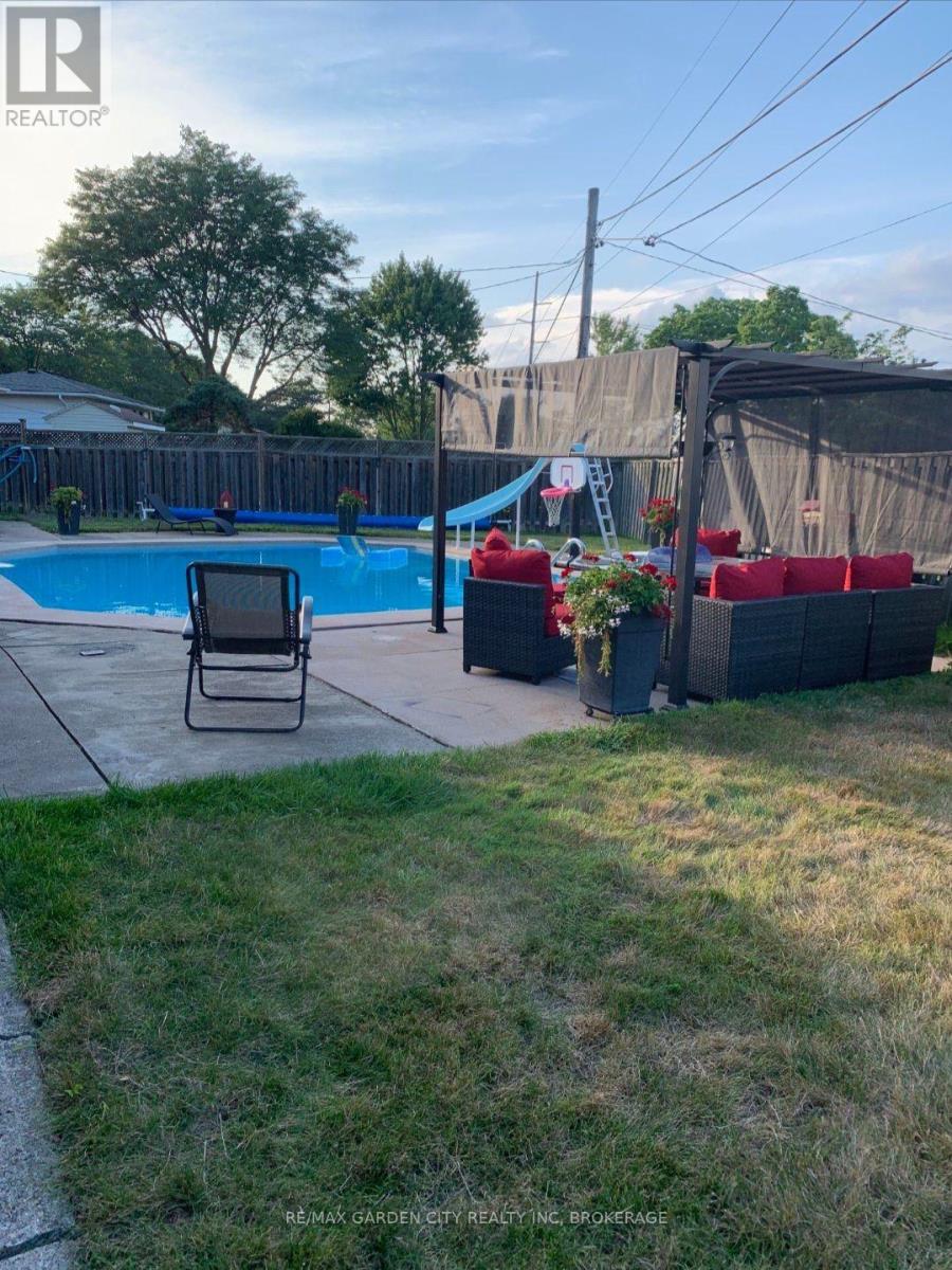 8842 Roosevelt Street, Niagara Falls, Ontario  L2G 7A2 - Photo 25 - X13607078