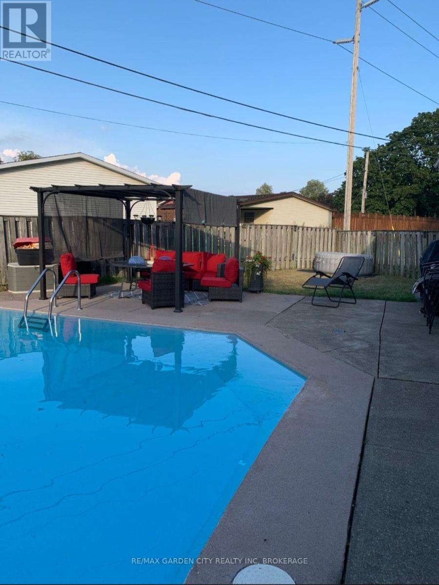 8842 Roosevelt Street, Niagara Falls, Ontario  L2G 7A2 - Photo 26 - X13607078