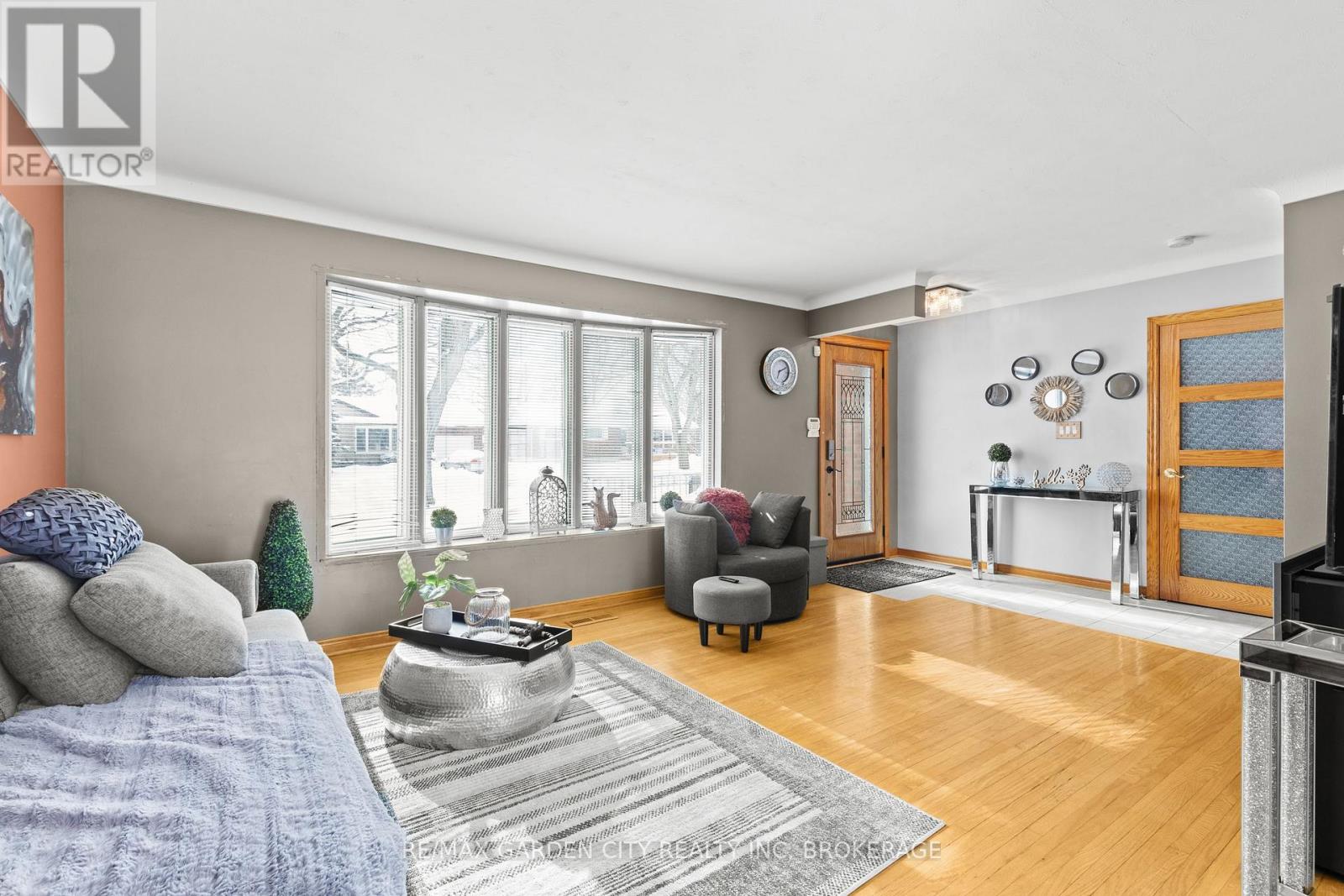 8842 Roosevelt Street, Niagara Falls, Ontario  L2G 7A2 - Photo 4 - X13607078