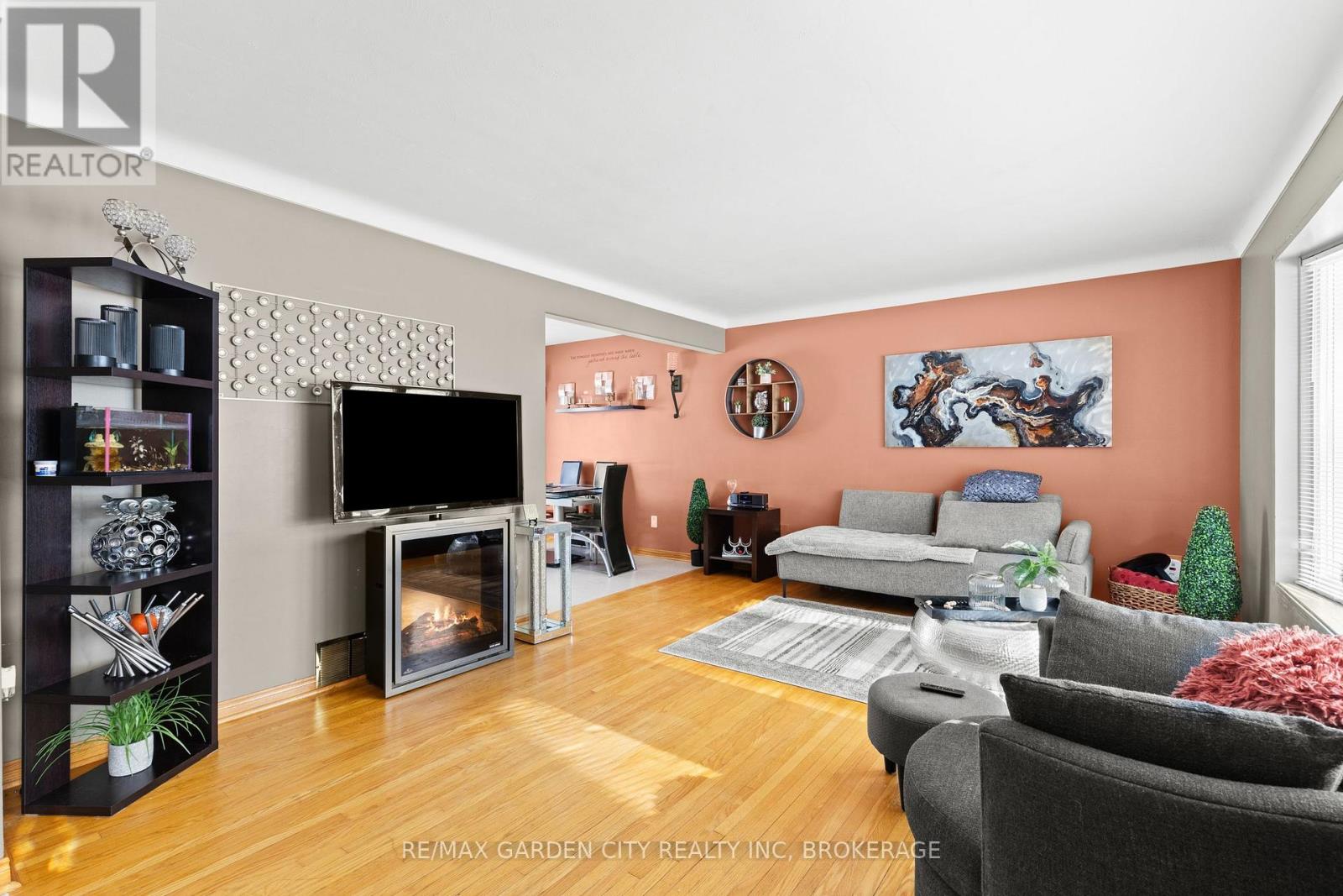 8842 Roosevelt Street, Niagara Falls, Ontario  L2G 7A2 - Photo 6 - X13607078