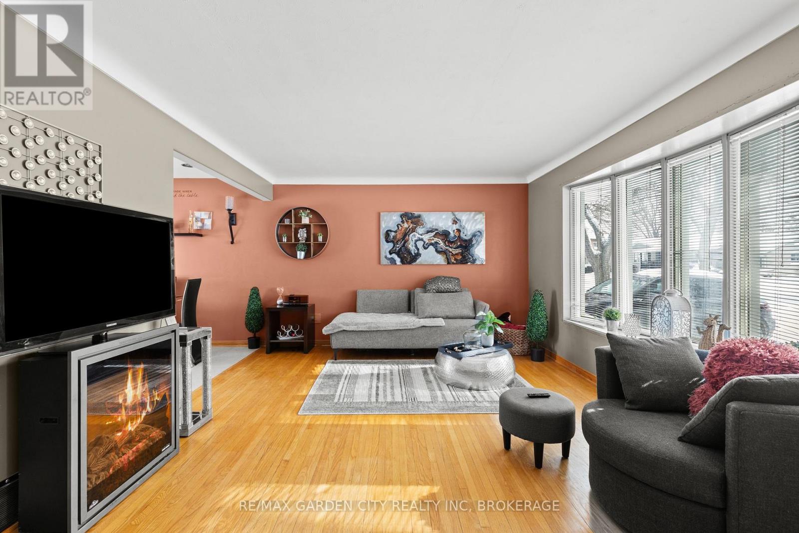 8842 Roosevelt Street, Niagara Falls, Ontario  L2G 7A2 - Photo 7 - X13607078