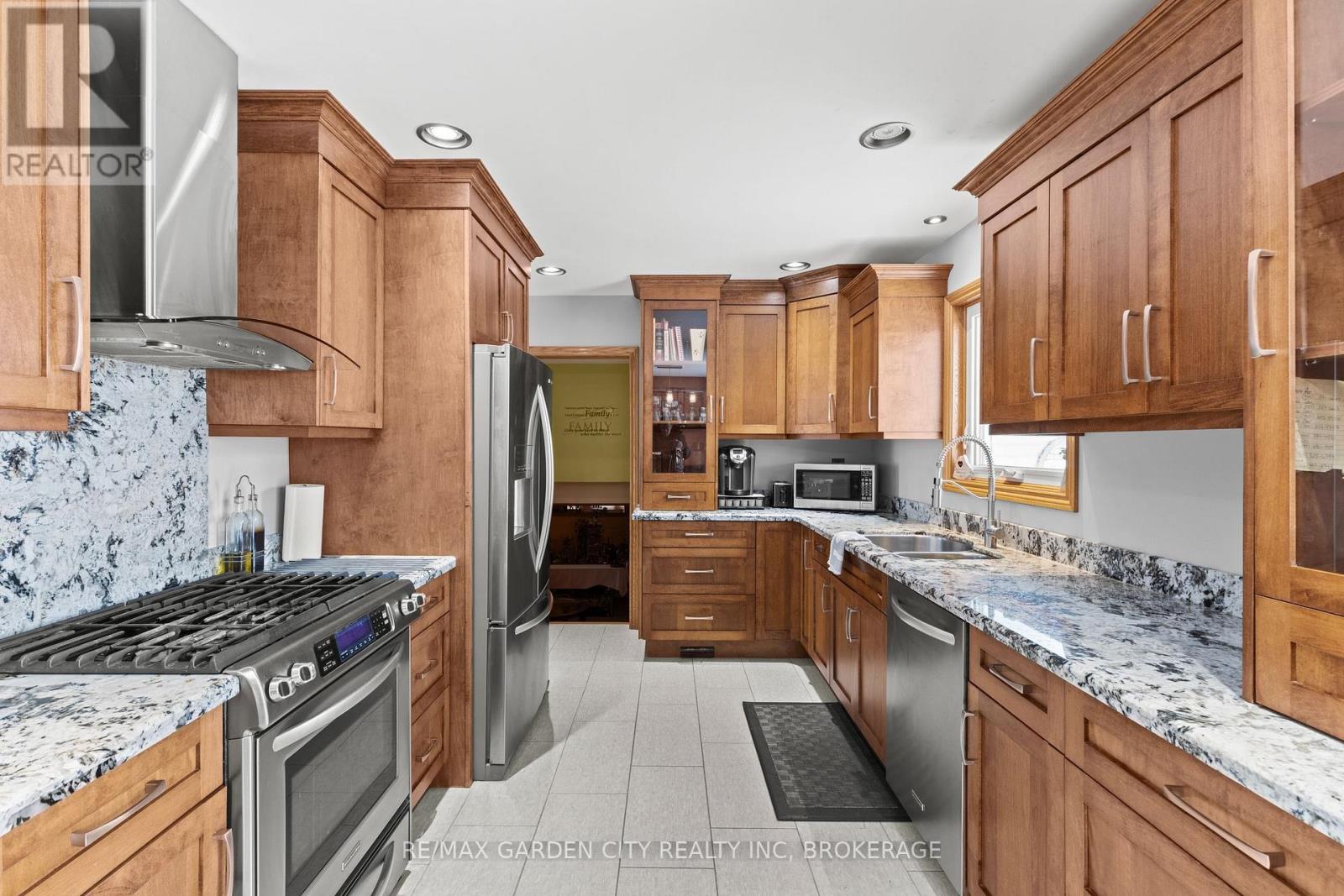 8842 Roosevelt Street, Niagara Falls, Ontario  L2G 7A2 - Photo 9 - X13607078