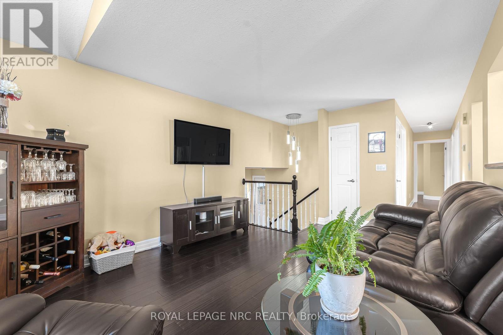 551 Scott Street, St. Catharines, Ontario  L2M 6Y4 - Photo 5 - X13607470