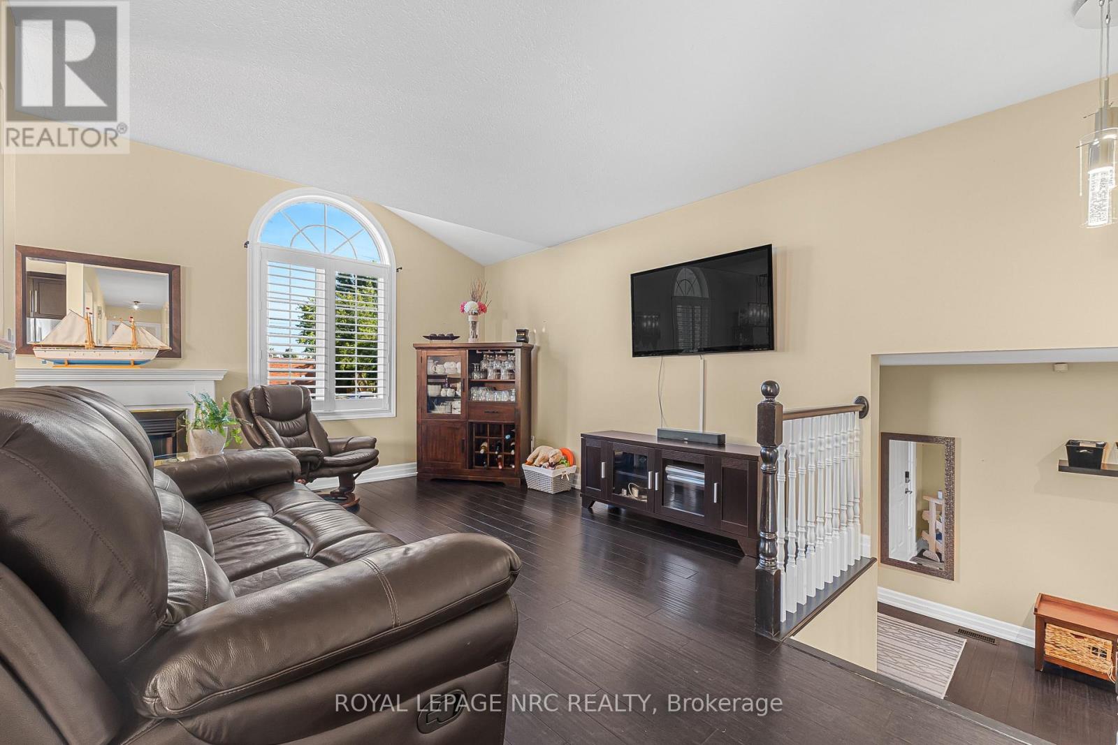 551 Scott Street, St. Catharines, Ontario  L2M 6Y4 - Photo 6 - X13607470