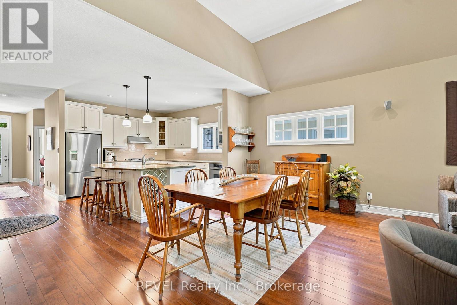 90 Sunrise Court, Fort Erie, Ontario  L0S 1N0 - Photo 11 - X13607522