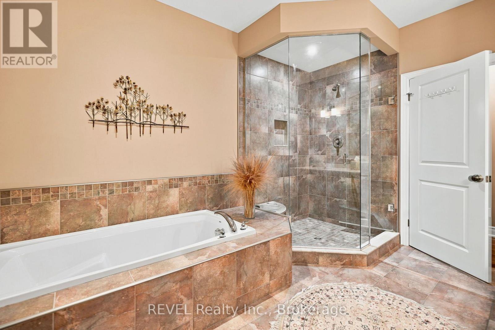 90 Sunrise Court, Fort Erie, Ontario  L0S 1N0 - Photo 20 - X13607522