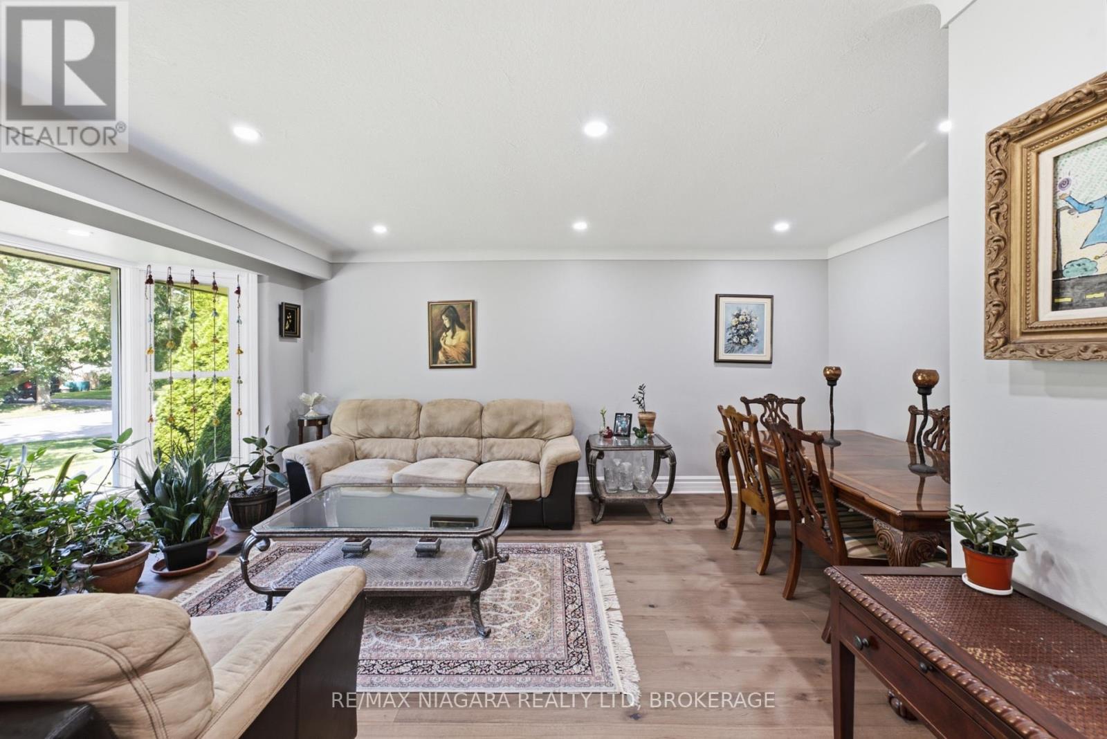 11 Richelieu Drive, St. Catharines, Ontario  L2M 2B7 - Photo 4 - X13608060