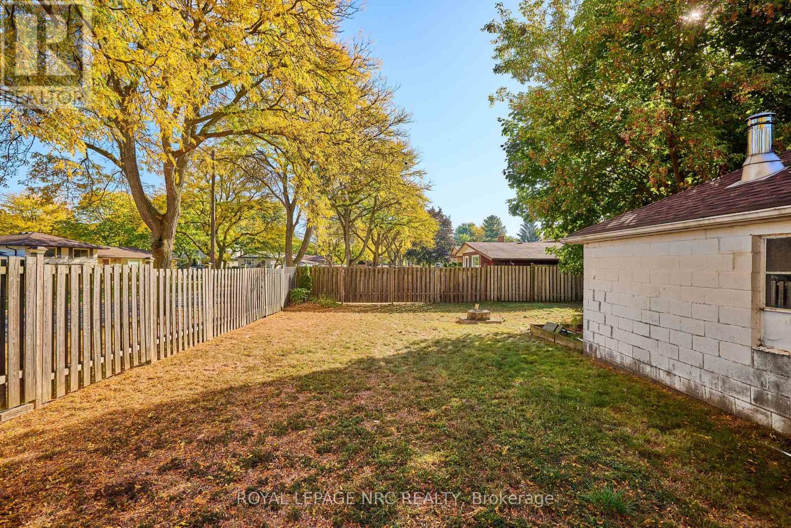 2862 Dorchester Road, Niagara Falls, Ontario  L2J 2Z3 - Photo 10 - X13608068