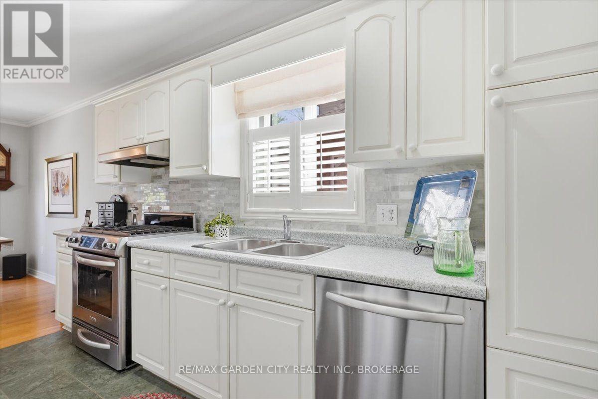 81 Sandra Drive, Pelham, Ontario  L0S 1C0 - Photo 15 - X13608286