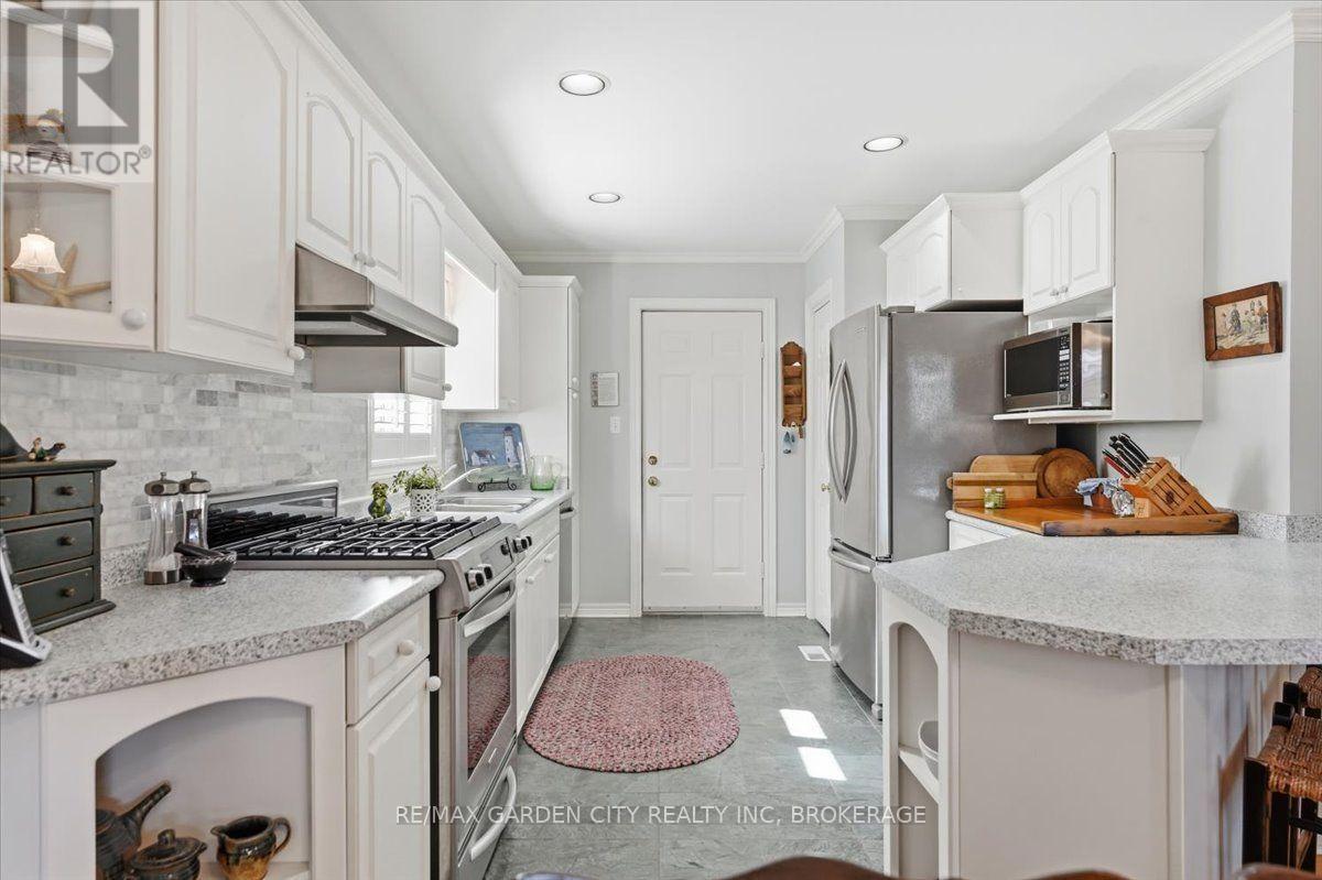 81 Sandra Drive, Pelham, Ontario  L0S 1C0 - Photo 17 - X13608286