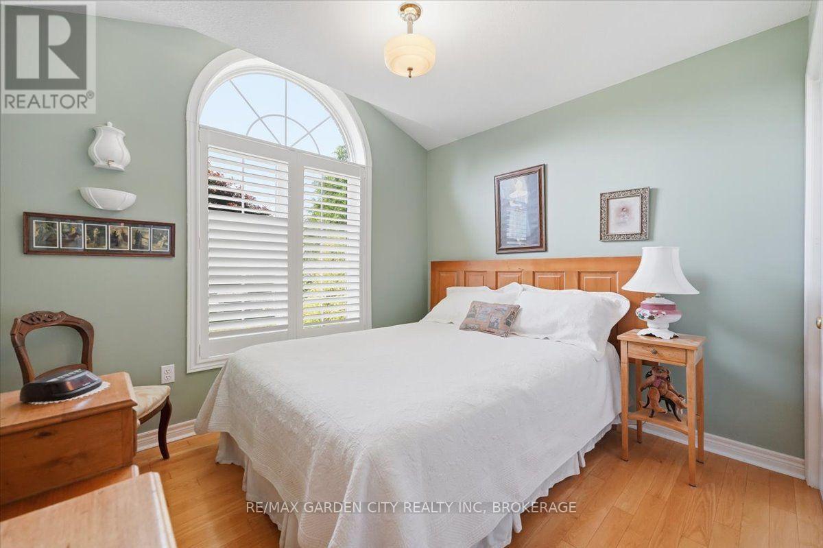 81 Sandra Drive, Pelham, Ontario  L0S 1C0 - Photo 24 - X13608286
