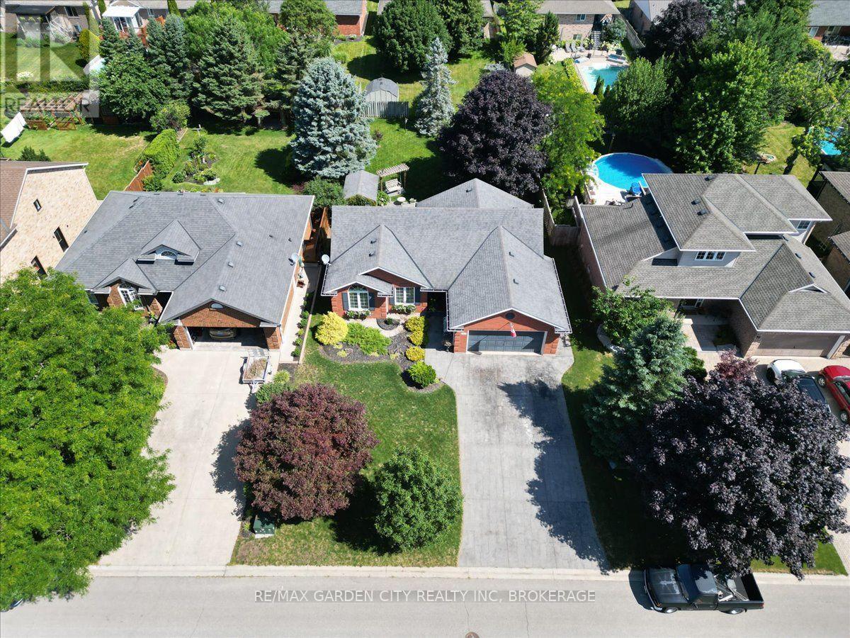 81 Sandra Drive, Pelham, Ontario  L0S 1C0 - Photo 40 - X13608286