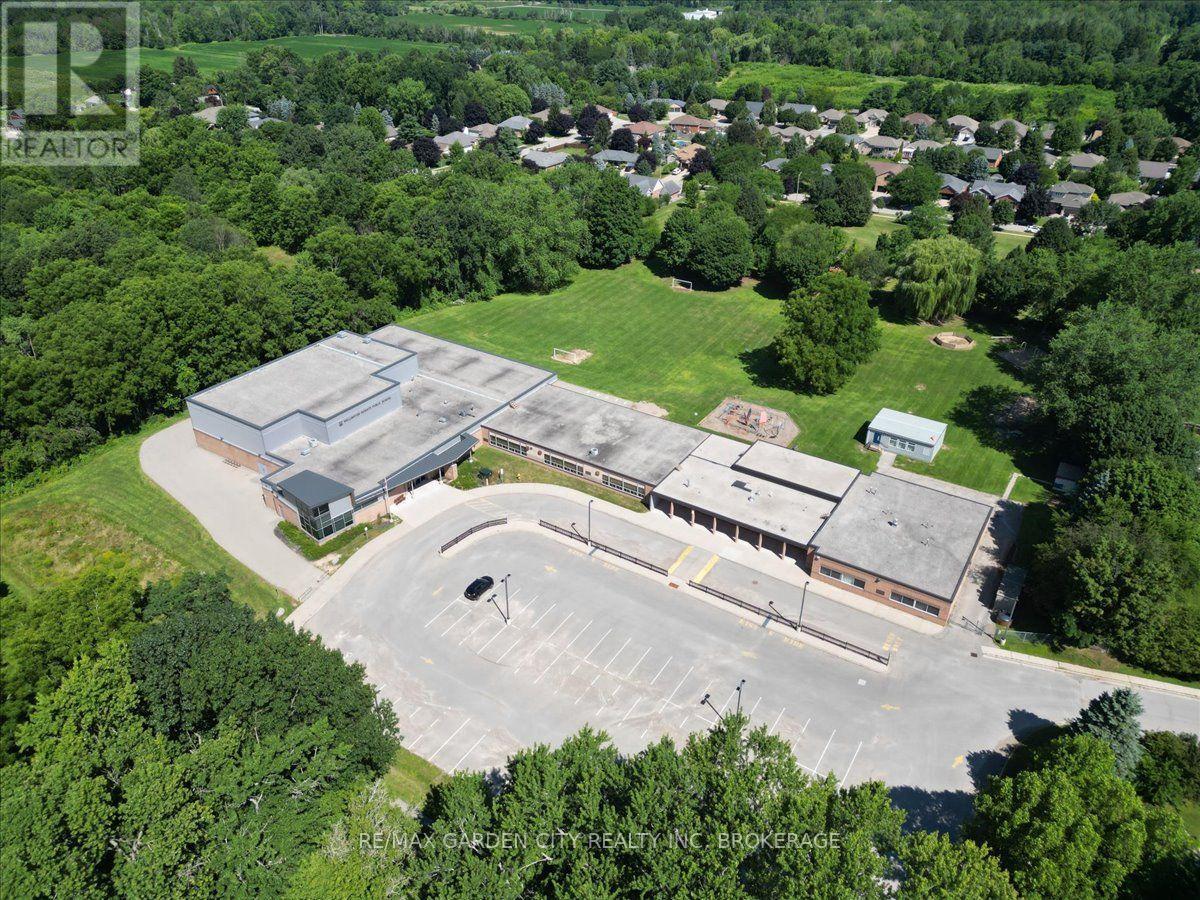 81 Sandra Drive, Pelham, Ontario  L0S 1C0 - Photo 48 - X13608286
