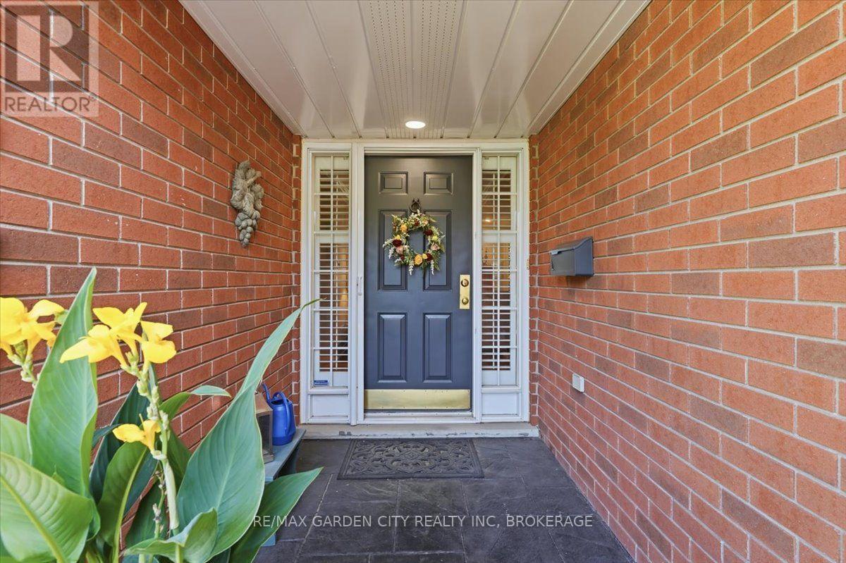81 Sandra Drive, Pelham, Ontario  L0S 1C0 - Photo 8 - X13608286