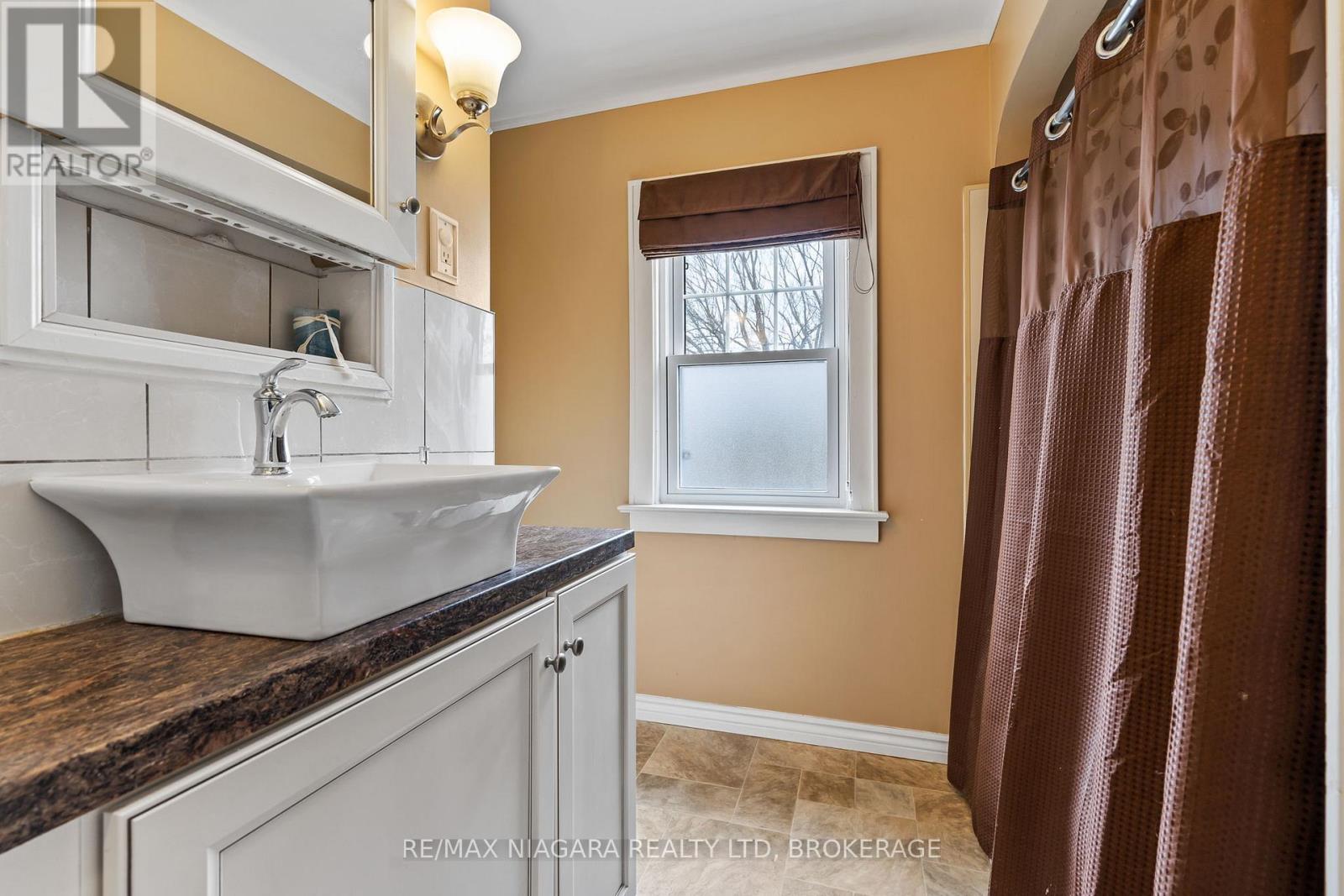 124 Neff Street, Port Colborne, Ontario  L3K 3T4 - Photo 18 - X13608794